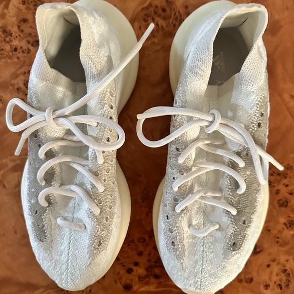 Yeezy Boost 380 Size 7 - Picture 6 of 8